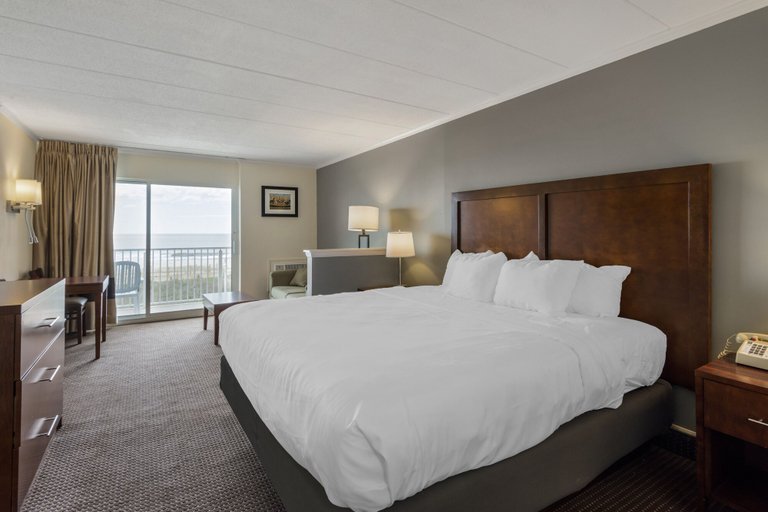 Bedroom 4, Quality Inn Ocean City Beachfront, Worcester