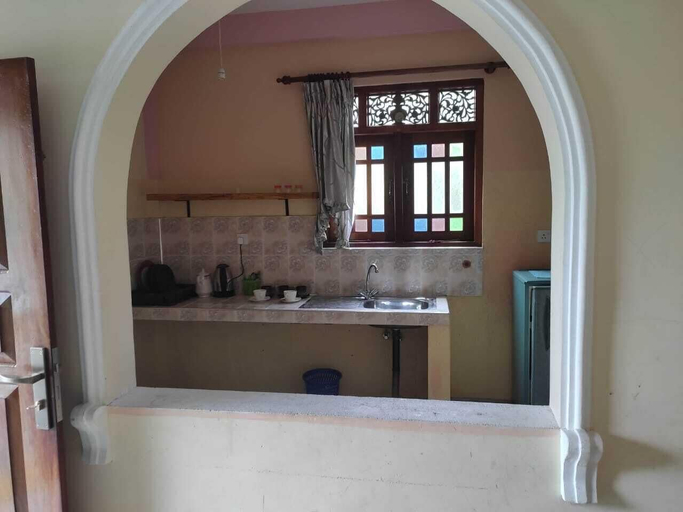 Bathroom 4, Utopia villa, Hikkaduwa