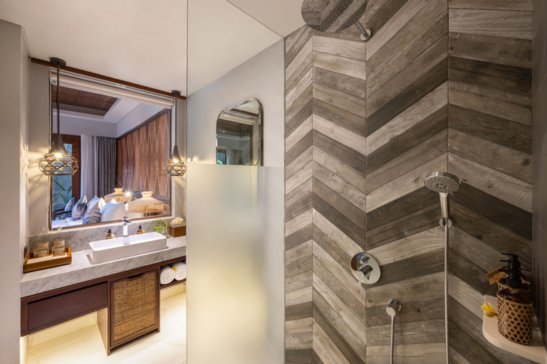 Bathroom 4