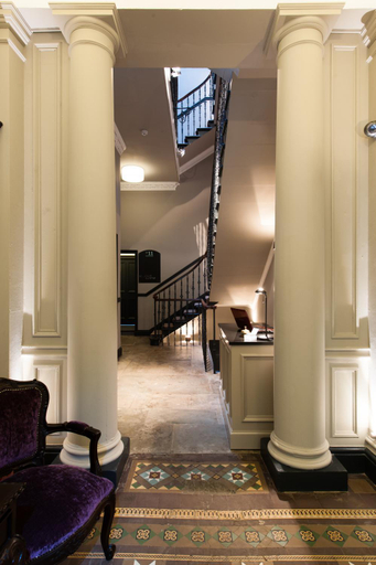 Public Area 3, No 11, Edinburgh