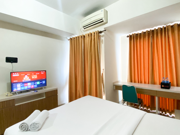 Bedroom 2, Simply Look Studio at Grand Dhika City Apartment By Travelio, Bekasi