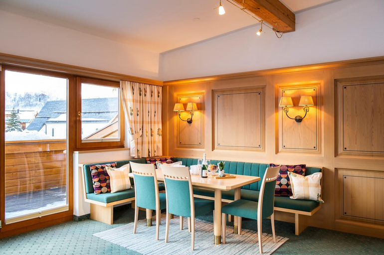 Others 5, Hotel Rossle Superior, Landeck