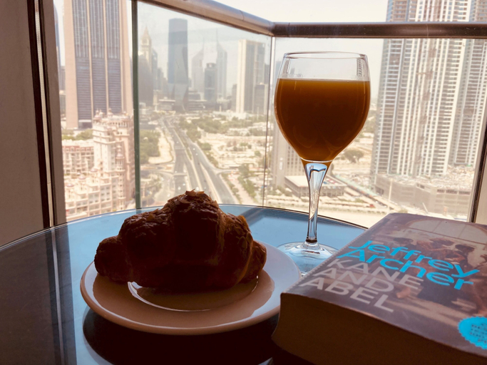 Food & Drinks