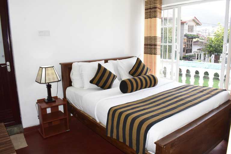 Bedroom 2, Blue Moon Hotel, Nuwara Eliya