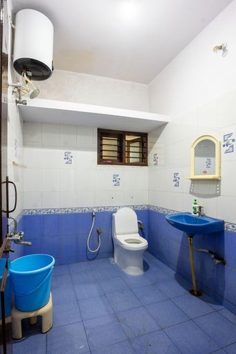 Bathroom 4, RZ Residency, Bangalore
