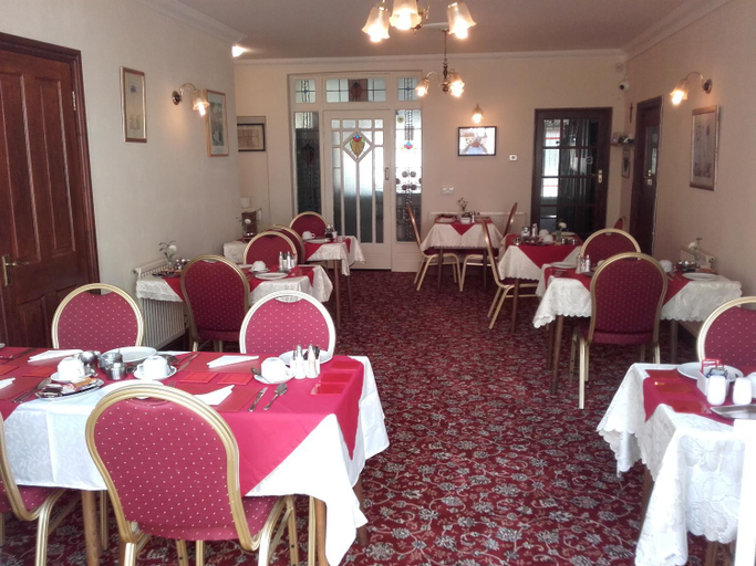 Food & Drinks 5, Clumber House Hotel, Lincolnshire