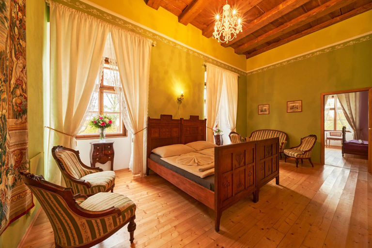 Bedroom 3, Zámek Lešany, Benešov
