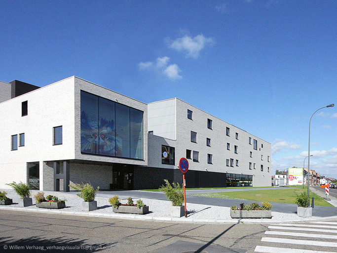 Others 5, Hostel H, Limburg