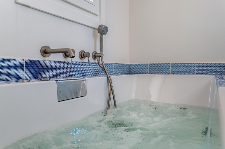 Bathroom 5, Milos Breeze Boutique Hotel Greece, South Aegean