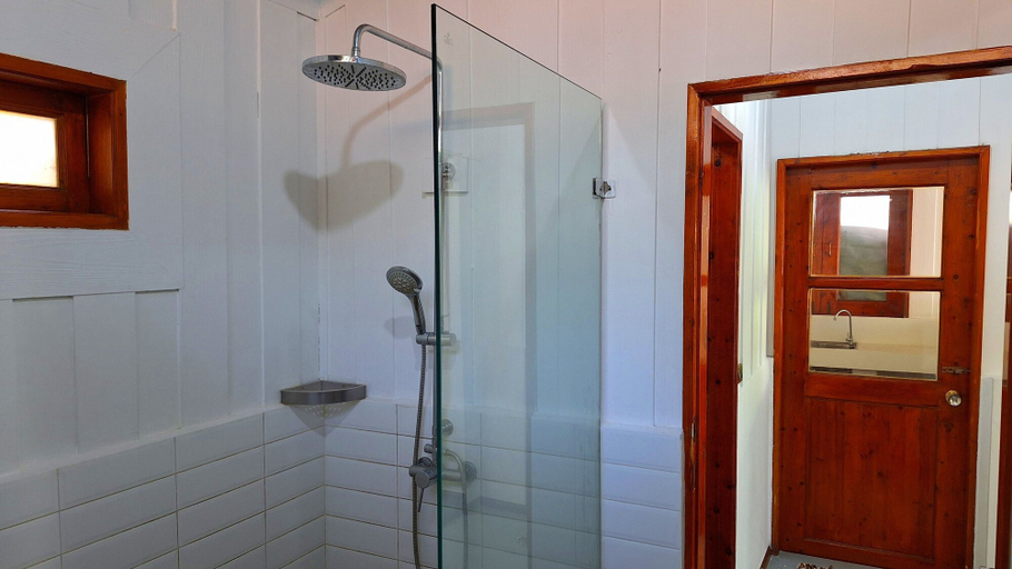 Bathroom 4, Alpha Gay Resort & Spa - Men Only, Ko Samui