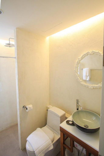 Bathroom 5, De Pastel Hotel, Hua Hin
