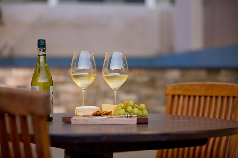 Food & Drinks 5, 30 Arundel Accommodation, Fremantle