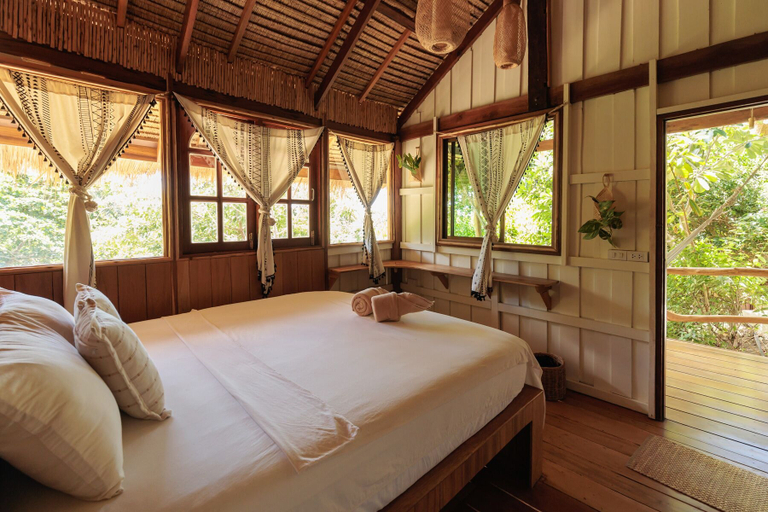 Bedroom 3, Whynam Beach