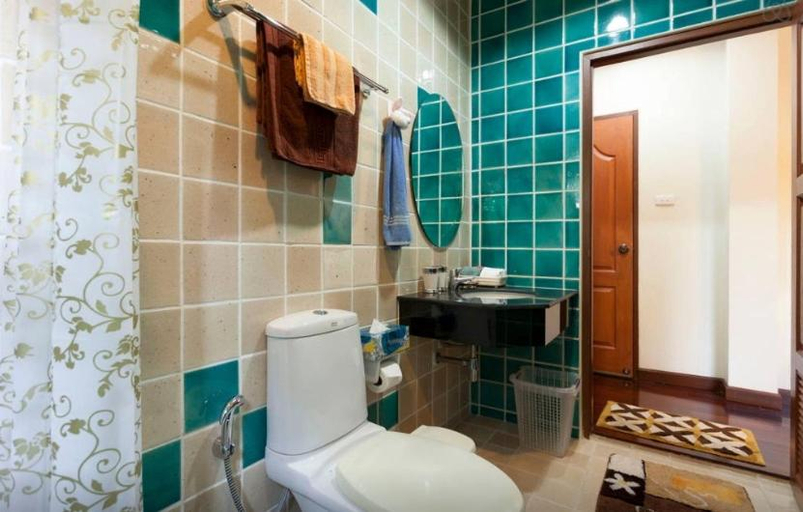 Bathroom 1, HomeSweetHome, Hang Dong
