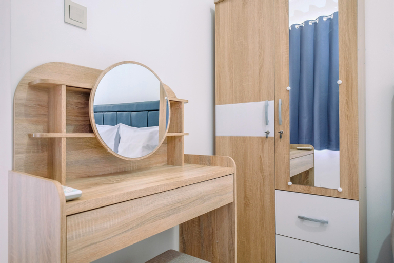 Bedroom 5, Comfortable and Nice 2BR at Transpark Cibubur Apartment By Travelio, Depok