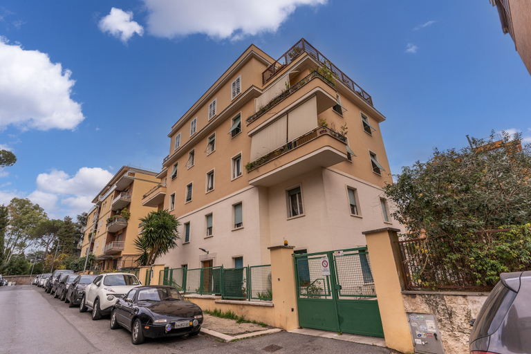 Exterior & Views 2, Inn 3, Rome