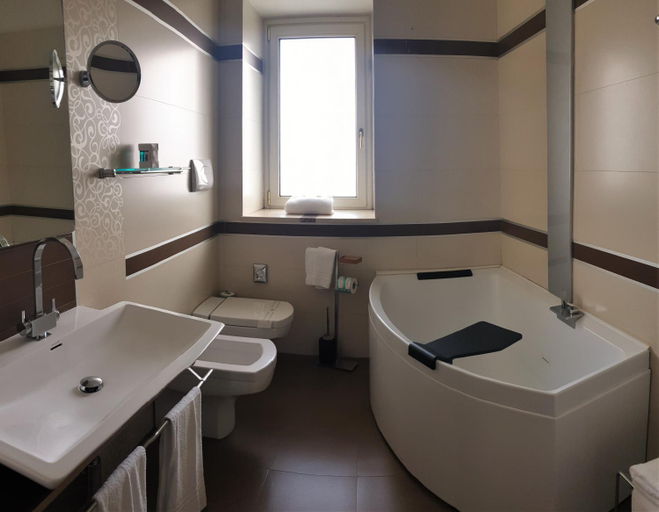 Bathroom 4, Hotel Cenacolo, Napoli