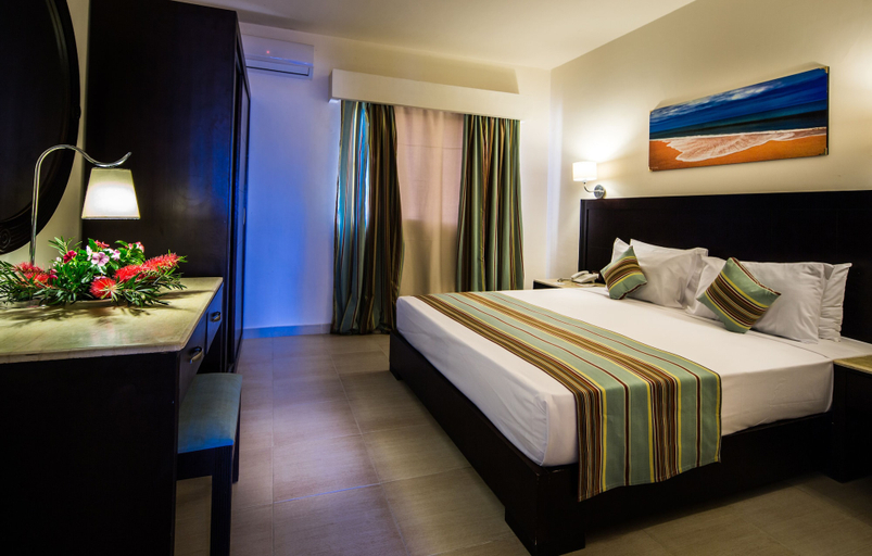 Bedroom 3, El Karma Aqua Beach Resort, Al-Ghurdaqah
