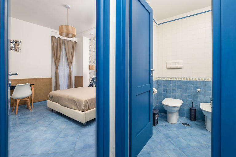 Bathroom 5, Marea Luxury Rooms, Napoli