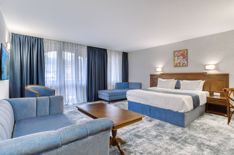 Bedroom 4, MPM Sport Hotel, Bansko