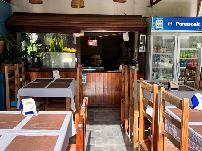 Food & Drinks, Somphamit Guesthouse, Khong