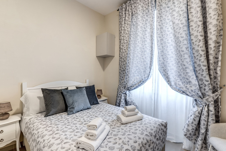 Bedroom 4, Inn 3, Rome