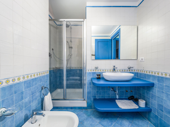 Bathroom 5, Marea Luxury Rooms, Napoli