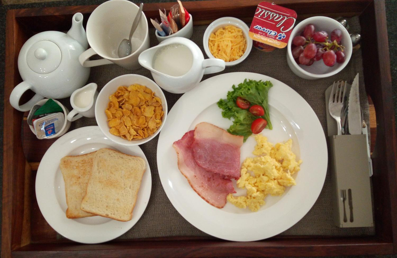 Food & Drinks 5, Cornerstone Bed and Breakfast Kroonstad, Fezile Dabi