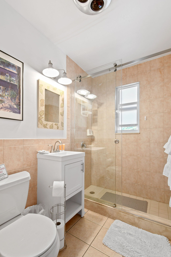 Bathroom 4, Sunshine Shores Boutique Apartments, Palm Beach