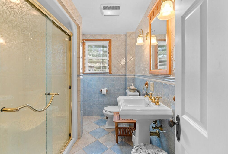 Bathroom 4, Lookout Point, Barnstable
