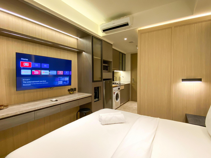 Bedroom 2, Good Deal and Comfort Studio Gold Coast Apartment By Travelio, Jakarta Utara