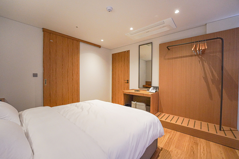 Bedroom 4, Hotel Ground27, Jung