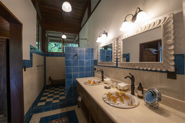 Bathroom 4, Playa Cativo Lodge, Golfito