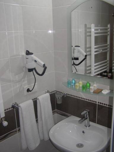 Bathroom 5, Taxim Marin Hotel, Beyoğlu
