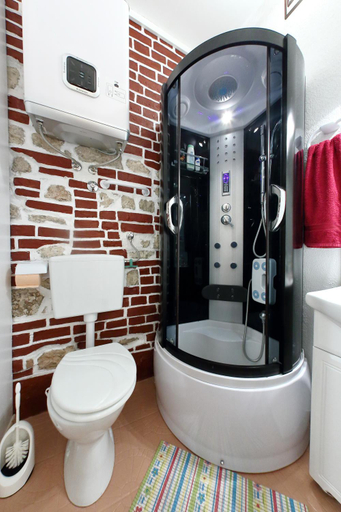 Bathroom 2, Apartment City Center Dragica, Zadar