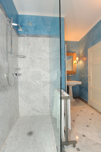 Bathroom 3, Palazzo Rocchi Bed & Breakfast, Lucca