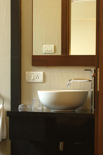 Bathroom 3, Hotel Amigo, Mumbai City