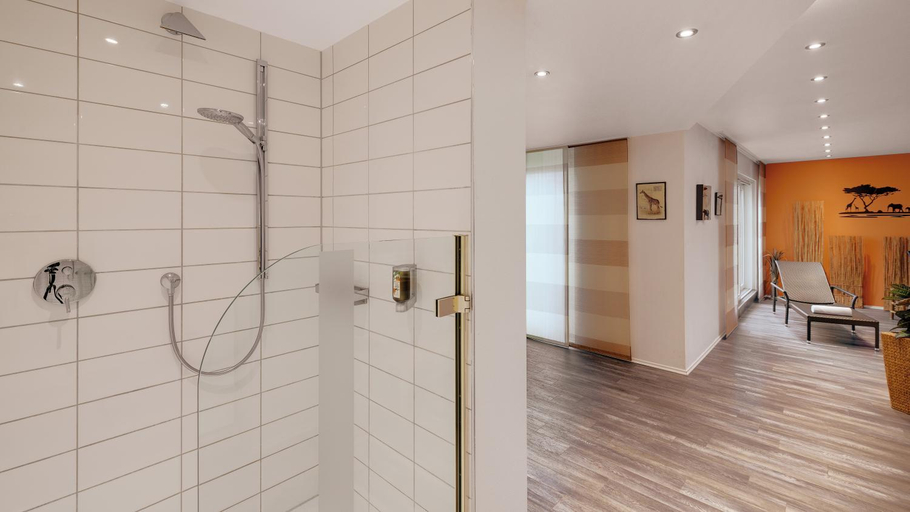 Bathroom 3, Hotel Newton Heilbronn, Heilbronn