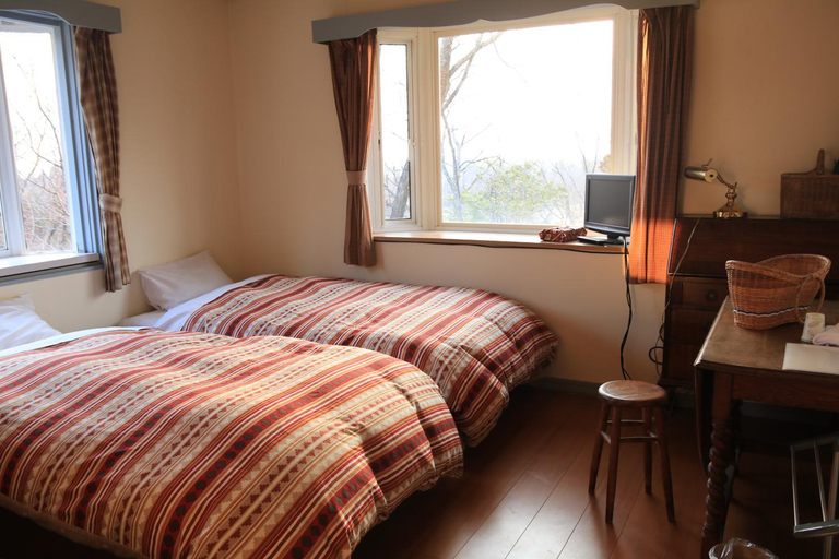 Bedroom 2, Pension & Cafe Cruise, Shika
