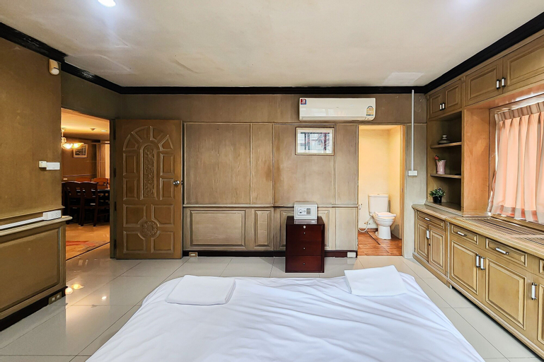 Bedroom 21