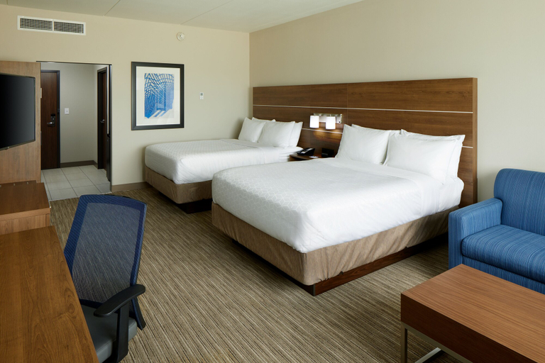 Bedroom 4, Holiday Inn Express & Suites CINCINNATI NORTH - LIBERTY WAY by IHG, Butler