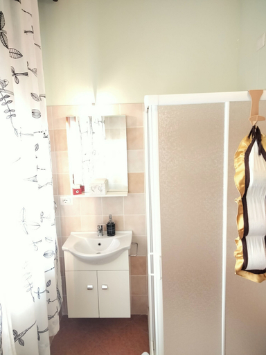 Bathroom 5, B&B Le Mi' Cocche, Lucca