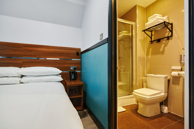 Bedroom 3, Huttons Hotel, Victoria London, London