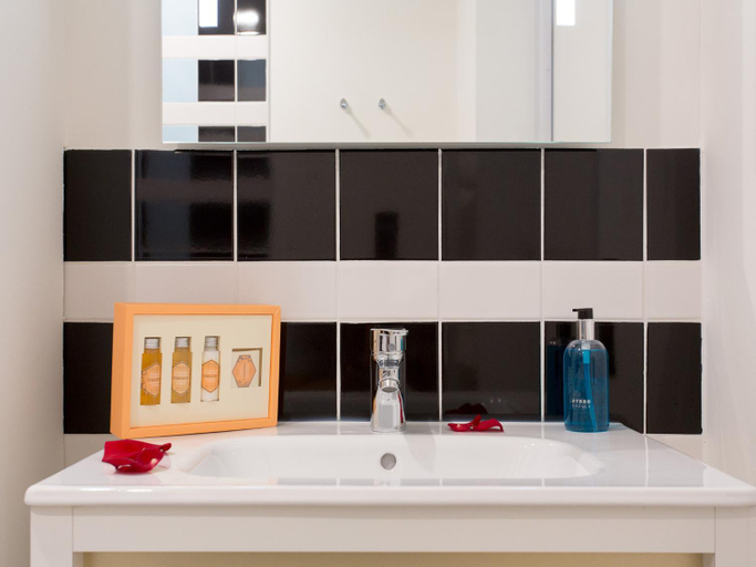 Bathroom 5, Adonis Mougins, Alpes-Maritimes