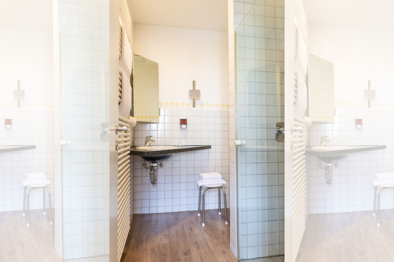Bathroom 3, Brauereigasthof Flair-Hotel Sperber-Bräu, Amberg-Sulzbach