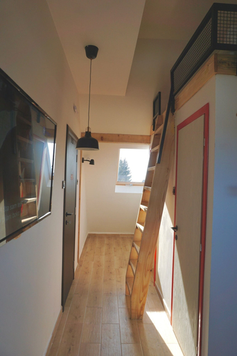 Others 5, Montana Guesthouse, Raška