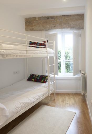 Bedroom 3, Catedral Site by Como en Casa, A Coruña