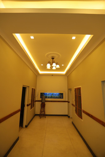 Public Area 2, Hotel Sapphire Inn, Ernakulam