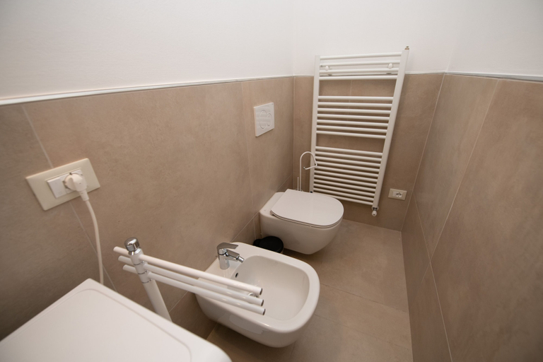 Bathroom 4, Villa Simoni, Brescia