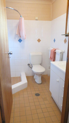 Bathroom 4, Bridge View Motel, Wyong - North-East